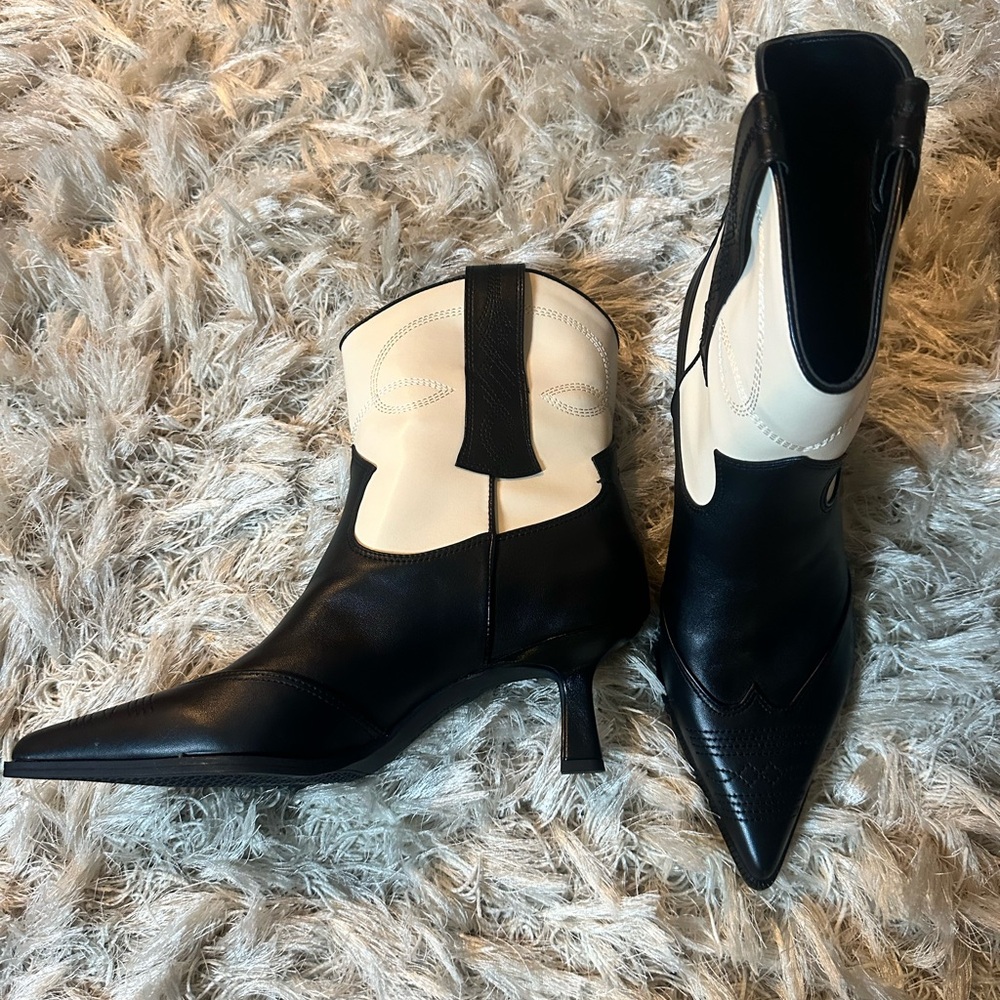 Sam Edelman Black and White Pointed-Toe Western Ankle Boots